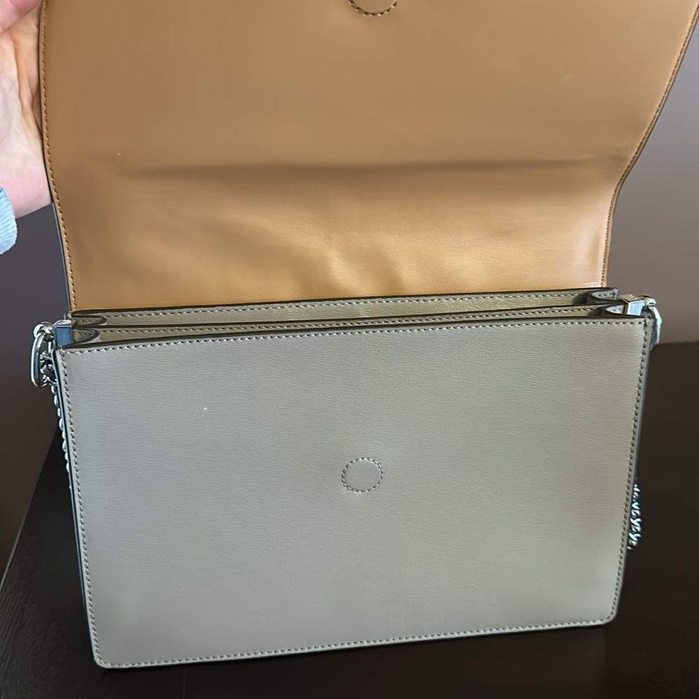 Tory Burch leather shoulder bag - Picture 4 of 9